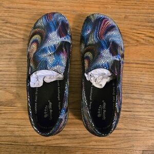 Spring Step Professional Slip On Shoes Size 6M